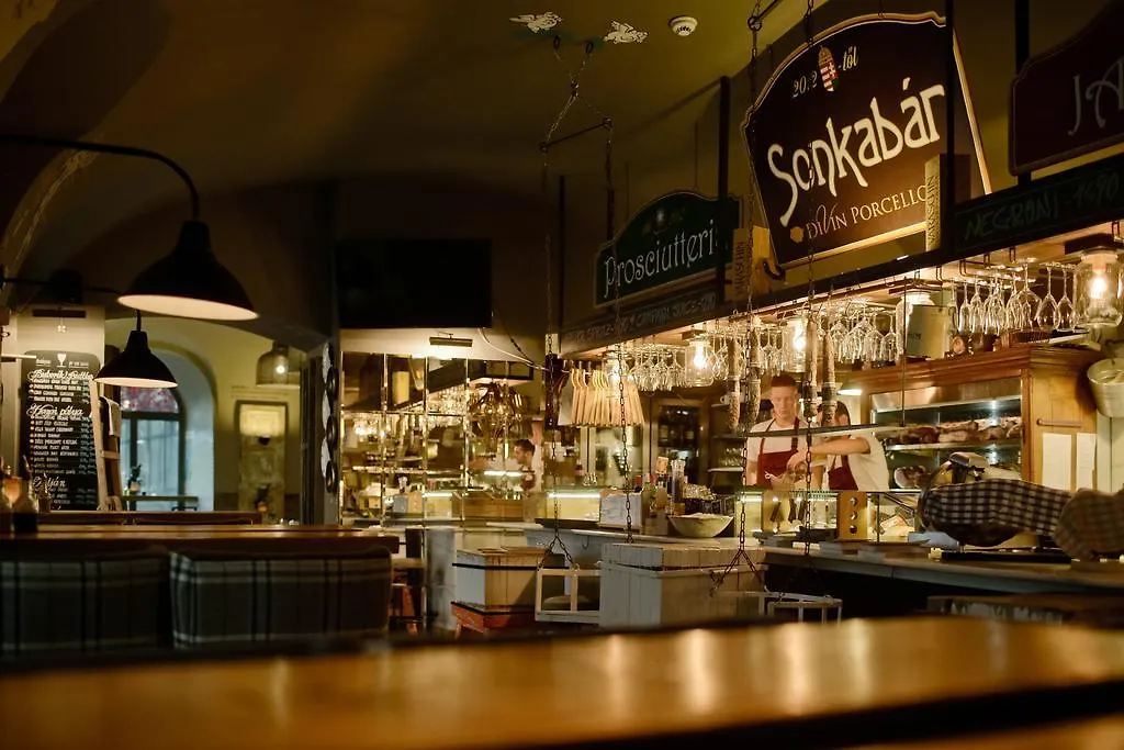Hotel Zenit Budapest Palace Hungary