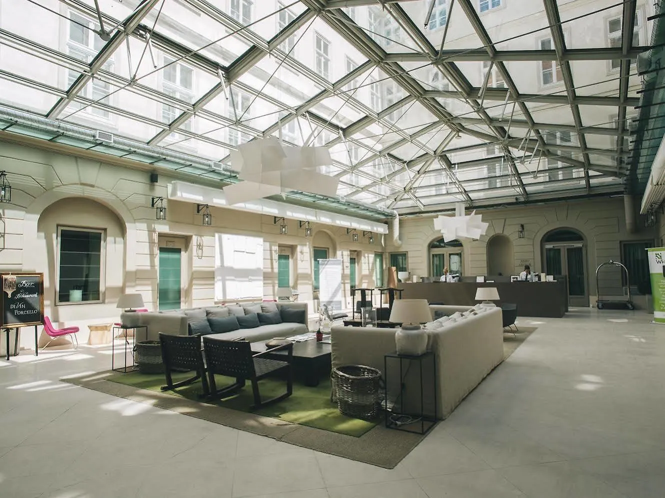 Hotel Zenit Budapest Palace 4*,